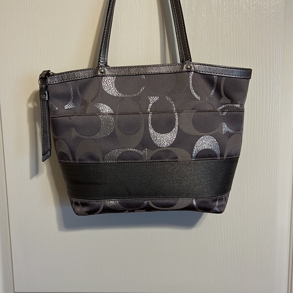 Coach Handbag Silver - Picture 4 of 16